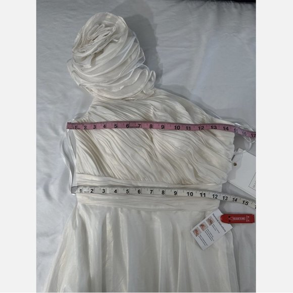NWT $398‎ Mac Duggal [ 0 ] Rosette One Shoulder Tea Length Dress White - Picture 13 of 15